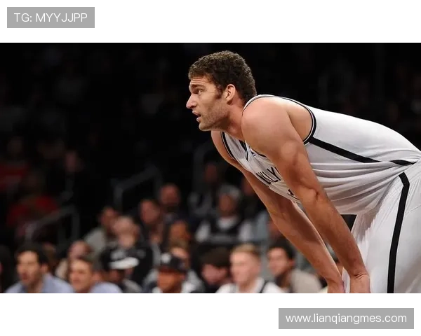 大洛佩斯上半场手感欠佳仅得三分贡献防守端多项数据